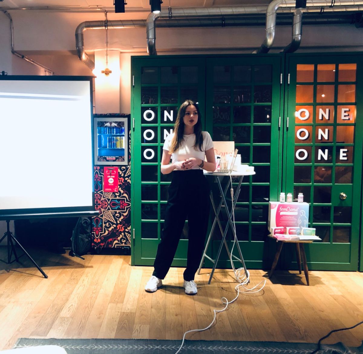Diana Pereira Piechoczek hosting a Peartree International brand partnership event
